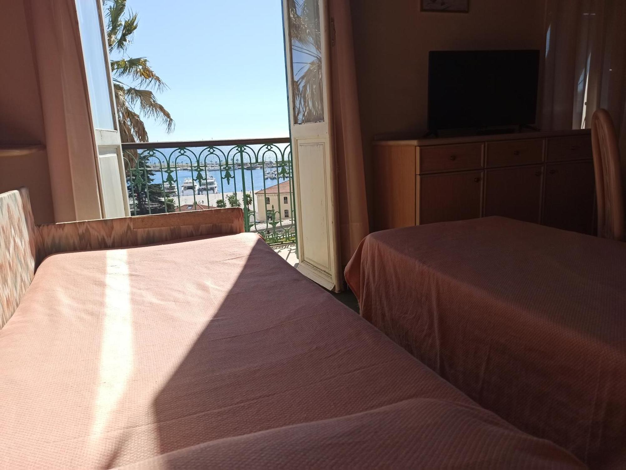 Hotel Miramare Imperia Pokoj fotografie