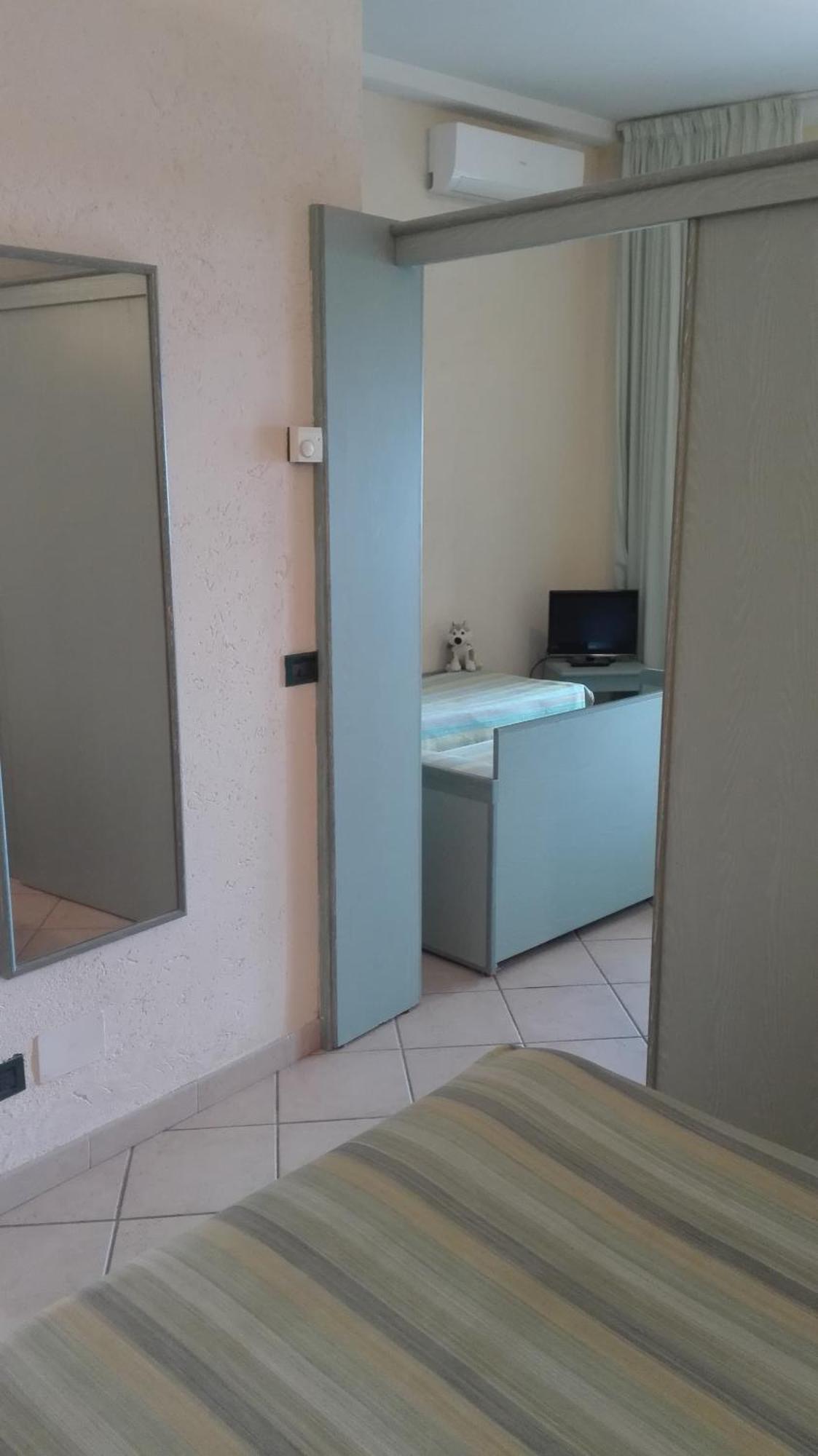 Hotel Miramare Imperia Pokoj fotografie