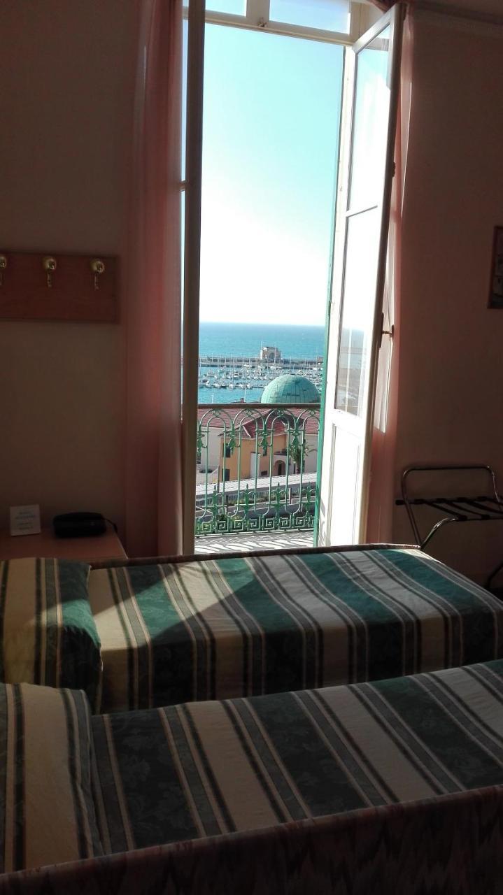 Hotel Miramare Imperia Exteriér fotografie
